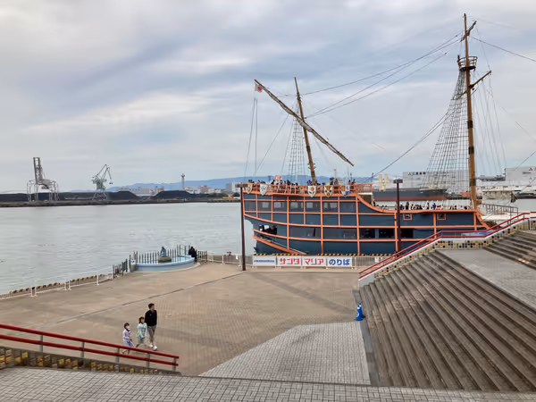 Photo of Osakako Station | Kaiyukan Hall (Ocean Side) | Rest Spot 1