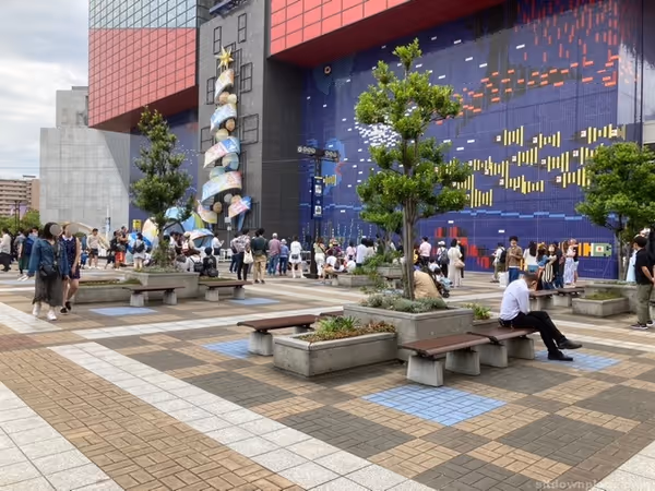 Photo of Osaka Port Station | Between Kaiyukan Aquarium and Kaiyukan Hall | Rest Spot 2