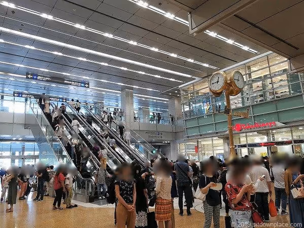 Photo of Nagoya Station | Takashimaya Rose Patio Rest Spot 2