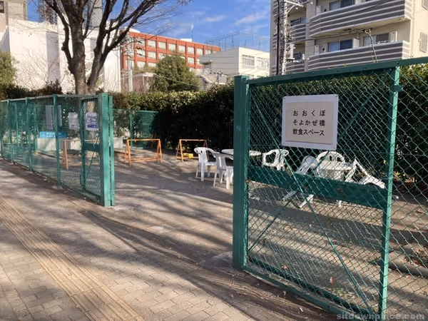 Photo of Shin-Okubo Station | Okubo Soyokaze Bridge Dining Area | Rest Spot 1