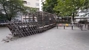 Rest area 6 at Ryuhoku Park, Asakusabashi Station