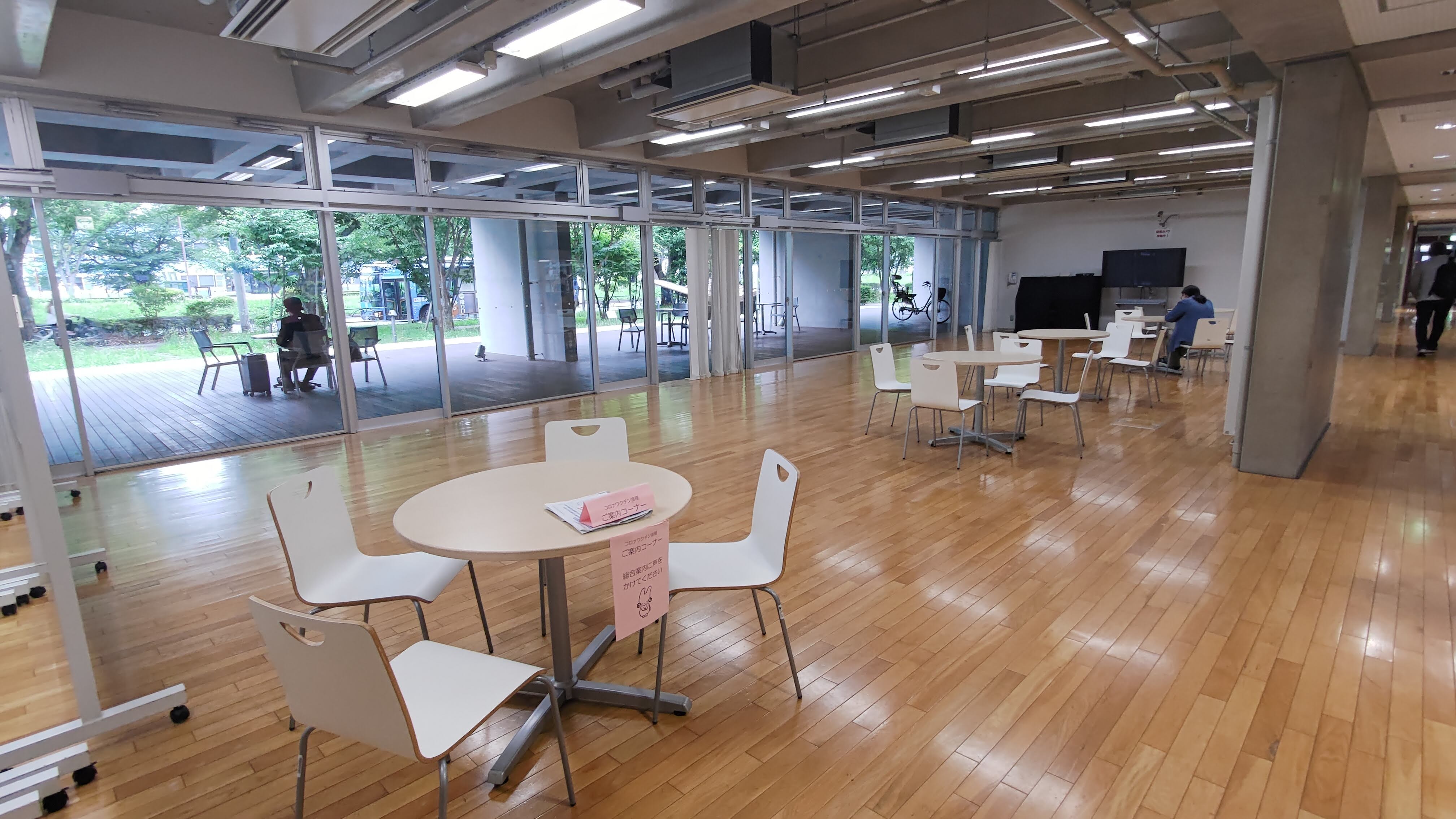 Photo of Takamatsu Station | Tachikawa City Hall Multipurpose Plaza | Rest Spot 1