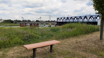 甲州街道駅日野橋-立飛橋 多摩川河川敷の休憩場所その4