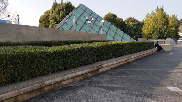Photo of Sendagaya Station | Near Tokyo Metropolitan Gymnasium Sidewalk Deck | Rest Spot 3