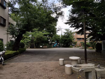 西立川站 富士见一西公园的休息场所1