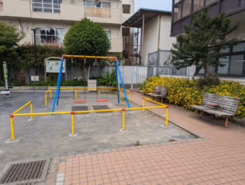 椎名町駅長崎二丁目児童遊園の休憩場所その2