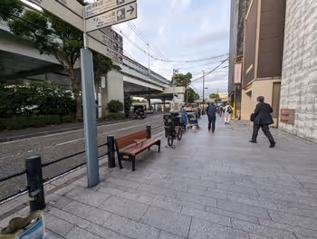 Rest area in front of Motomachi-Chukagai Station Yamate Geihinkan, part 1