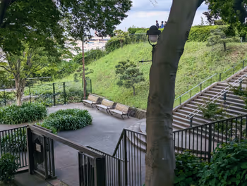 元町・中華街駅フランス山地区 風車付近の休憩場所その2