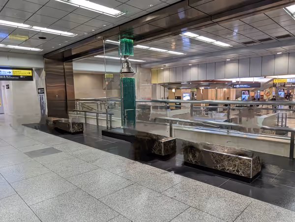 Photo of Osaka Station | Departure Plaza | Rest Spot 1