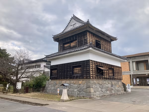 Photo of Yōtani Station | Near the Onimonoyagura | Rest Spot 2