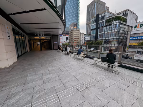 Photo of Umeda Station | LINKS Plaza | Rest Spot 2