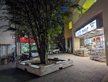 練馬駅ディアマークスキャピタルタワー前の休憩場所その2