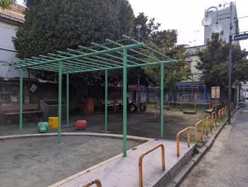 Rest area at Miyoshi Park, Saginomiya Station, part 2