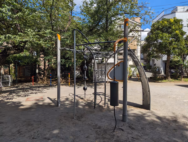 Photo of Nakano-Shinbashi Station | Sakae-cho Park | Rest Spot 4