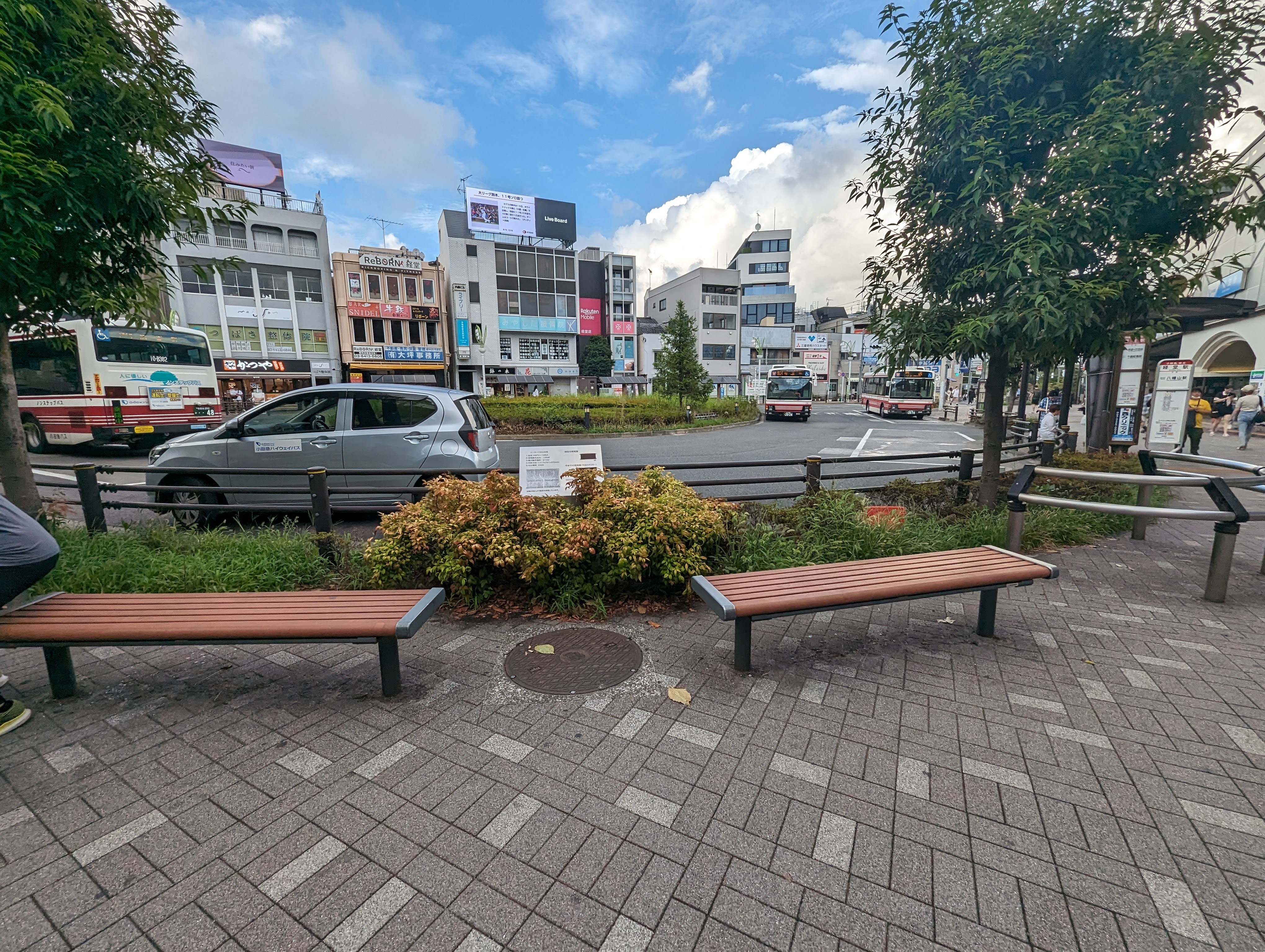 [경당역] 북쪽 출구 로터리 쉼터 사진 1