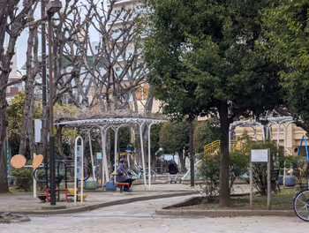 地下鉄赤塚駅たがら公園の休憩場所その3
