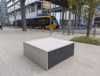 Rest area around Utsunomiya Station Water Plaza 4