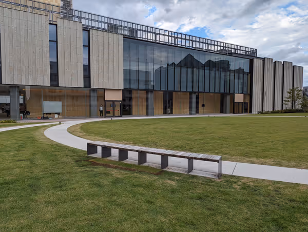 風のホワイエの写真2