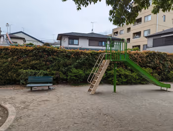 蓮沼站東矢口一丁目兒童公園的休憩場所5