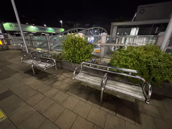 Photo of Fuchinobe Station | Fuchinobe Station | Front Aurora Deck Bench | Rest Spot 2