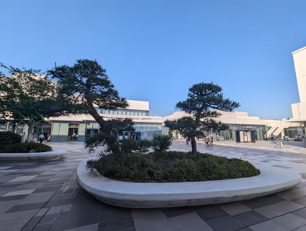 Photo of Tenku-bashi Station | Haneda Innovation City 2nd Floor | Rest Spot 4