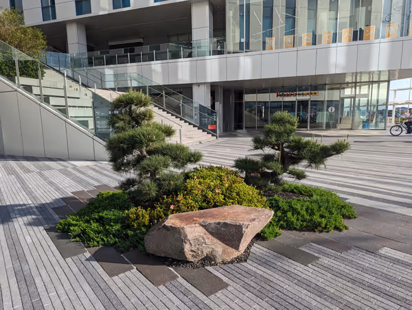 Photo of Tenku-bashi Station | Station | Front Area | Rest Spot 5