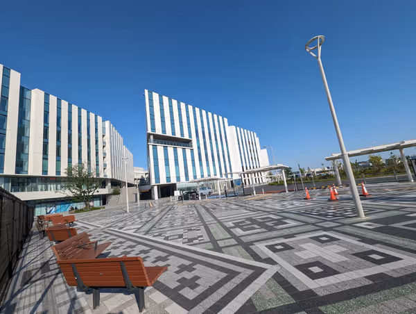 Photo of Tenku-bashi Station | Station | Front Area | Rest Spot 2