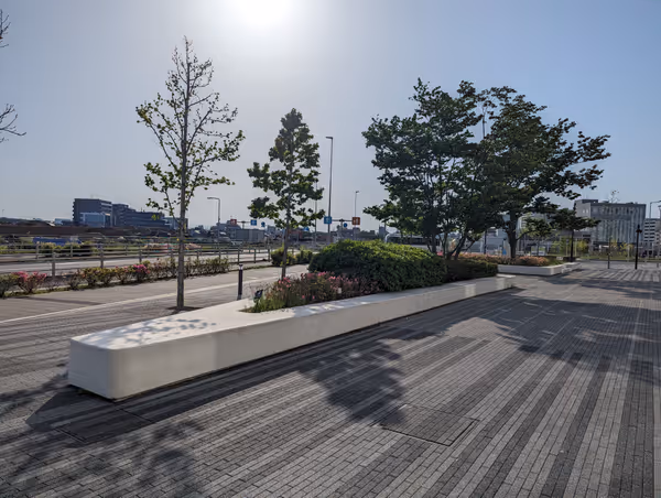 Photo of Tenku-bashi Station | Station | Front Area | Rest Spot 4