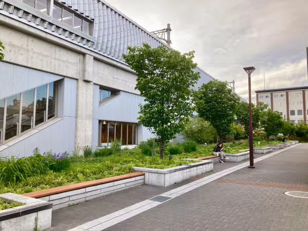 Photo of Umekōji Kyoto Nishi Station | Umekōji Park, Seven-Jo Entrance Plaza, Along the Overpass | Rest Spot 4