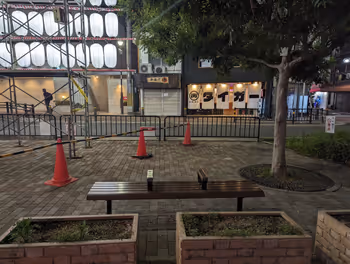 泉佐野駅駅前通りの休憩場所その2