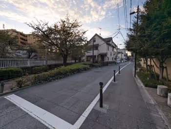 早稲田駅肥後細川庭園横 神田川側の休憩場所その1