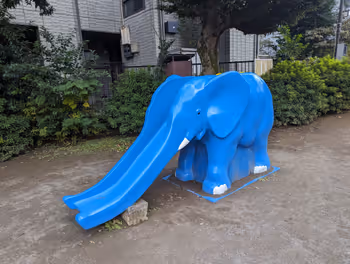 早稻田站高田第二公園的休息處其五