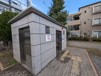 早稻田站高田第二公園的休息處其三