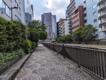 田町駅八千代橋−百代橋間の休憩場所その2