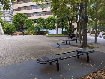 田町駅トリニティー芝浦緑地の休憩場所その3