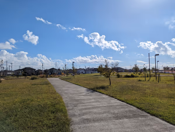 駅前公園の写真2