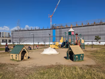 柏たなか駅駅前公園の休憩場所その5