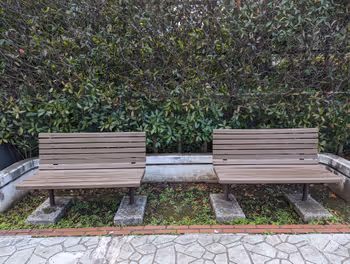 田町駅新芝運河沿緑地 藻塩橋・百代橋分岐の休憩場所その3