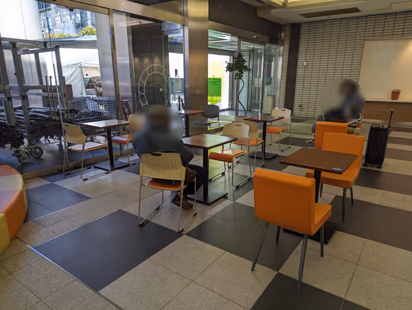 福岡市役所1F カフェ周辺の写真3