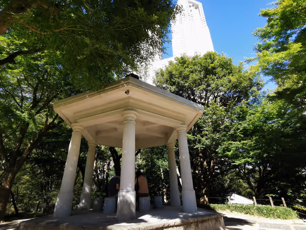 Photo of Tokyo Metropolitan Government Building Station | Entire Shinjuku Central Park area, Shiraito Falls, and others | Rest Spot 4