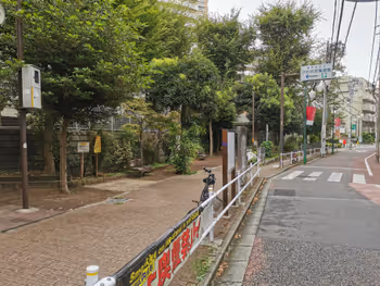 曙橋車站かわだ兒童遊園的休憩場所其一