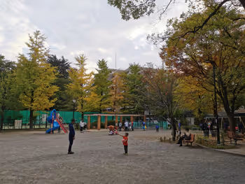 面影橋站甘泉園公園的休息場所其二