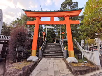 早稻田站穴八幡宮的休憩場所其一