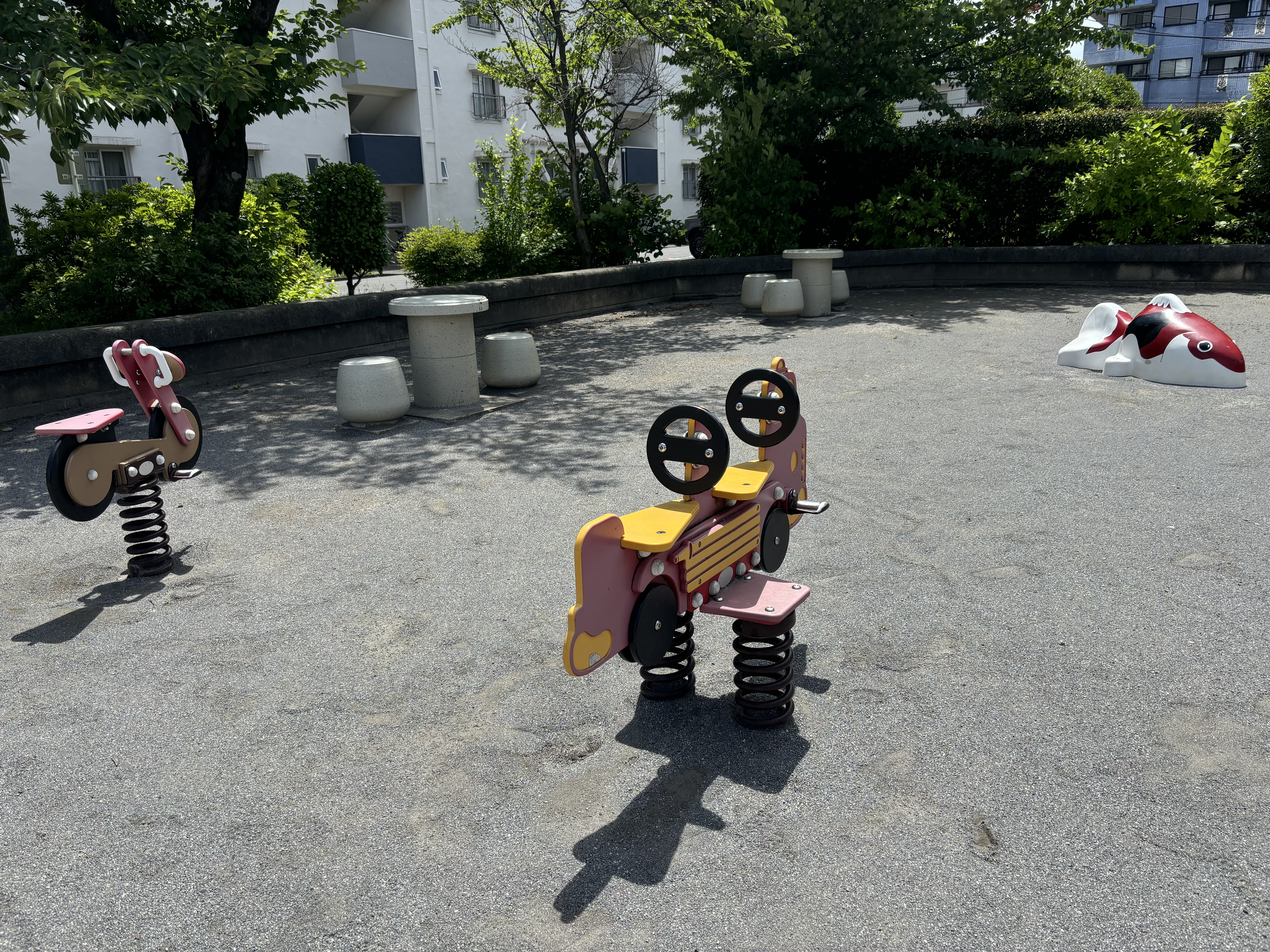 Photo of Takeno-zuka Station | Takeno-zuka First Housing Complex Park | Rest Spot 1