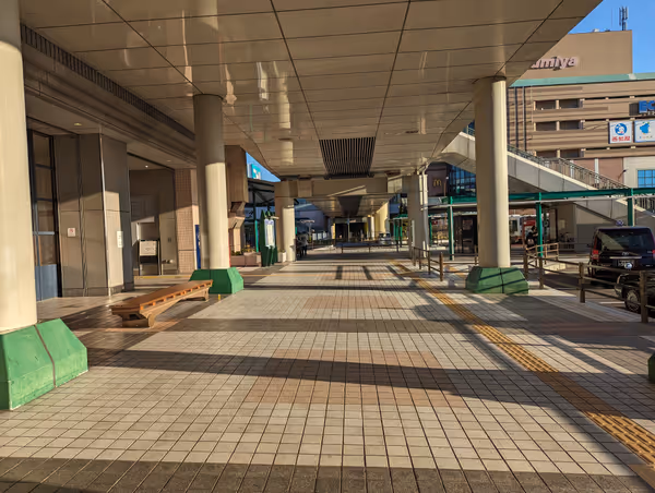 Photo of Izumi-Chuo Station | Rotary Area | Rest Spot 1