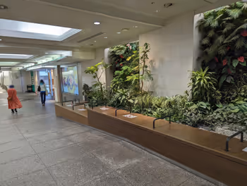 Rest Area 1 on the Kirameki-dori side of Nishitetsu Fukuoka (Tenjin) Station Tenjin Chikagai