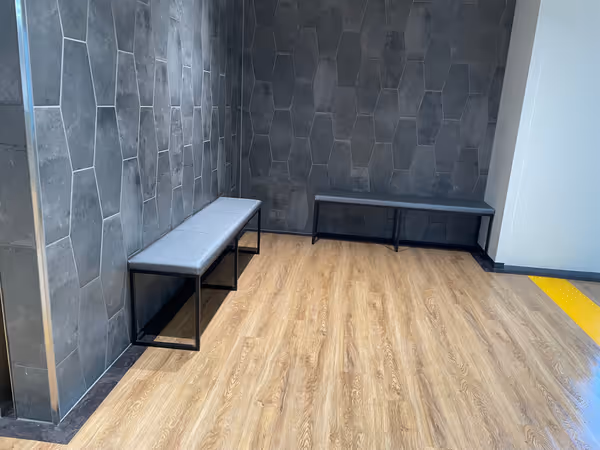 Photo of Ashiya Station | Next to the elevator in the Monte Mail Main Building | Rest Spot 1