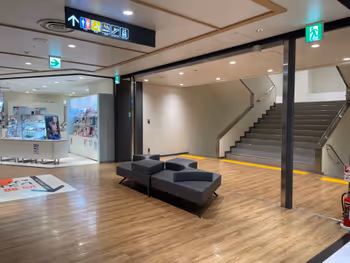 Ashiya Station | Monte Mail Main Building 4th Floor, Staircase Area | Rest Spot