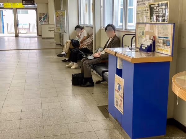 Photo of Kawanishi-Ikeda Station | Near the ticket gates | Rest Spot 2