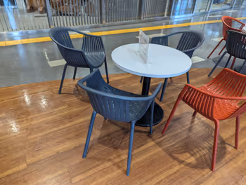 土浦車站土浦市役所 市民休息室的休息場所之二